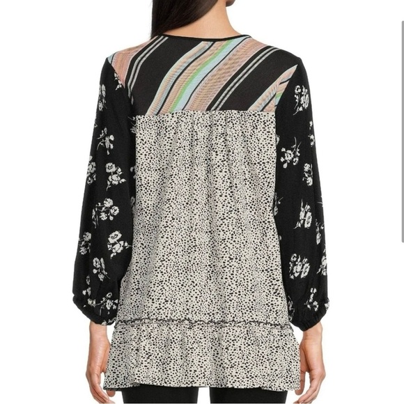 CALESSA EMBROIDERED FLORAL STRIPED SPLATTER DOT 3/4 SLEEVES TOP SZ L - Picture 2 of 6